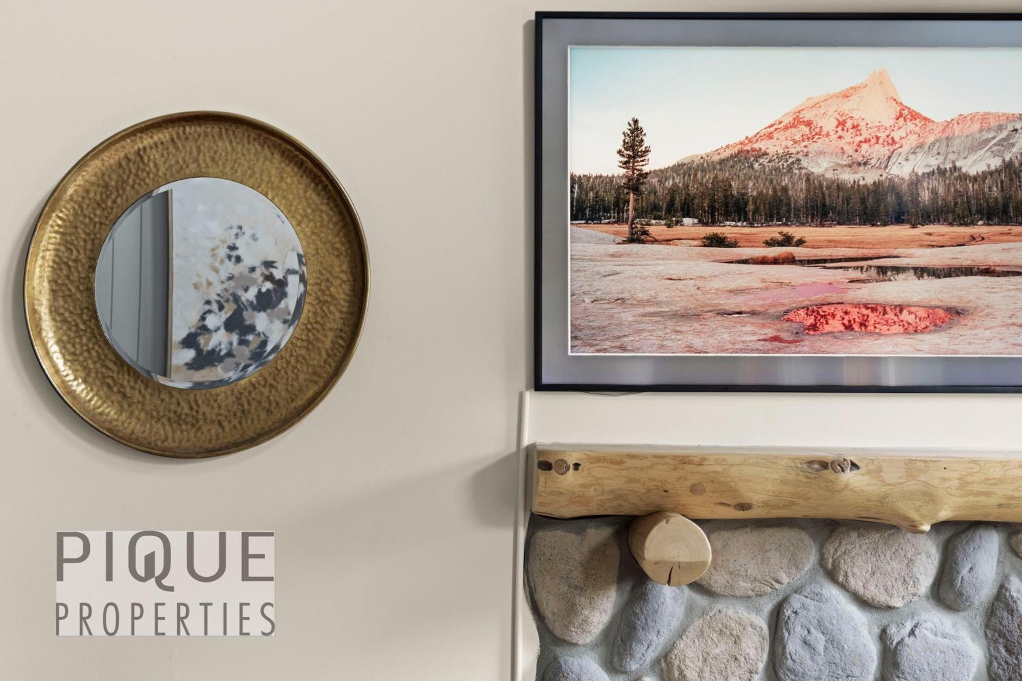 Mountain Loft Retreat, Heated Pool & Hot Tub, Ug Parking, Balcony, Wifi! Apartment Canmore Exterior foto